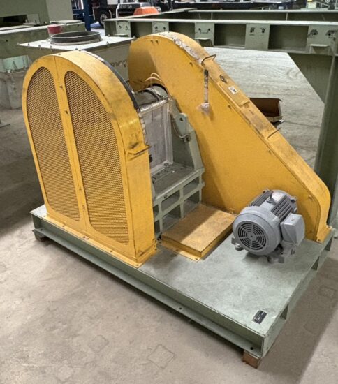 ★新入荷★ ジョークラッシャー（架台付き）JC-400 投入口Φ345mm 11.0KW ＜マキノ＞
